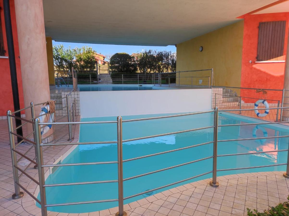 La Casa Di Mery デセンツァーノ・デル・ガルダ エクステリア 写真