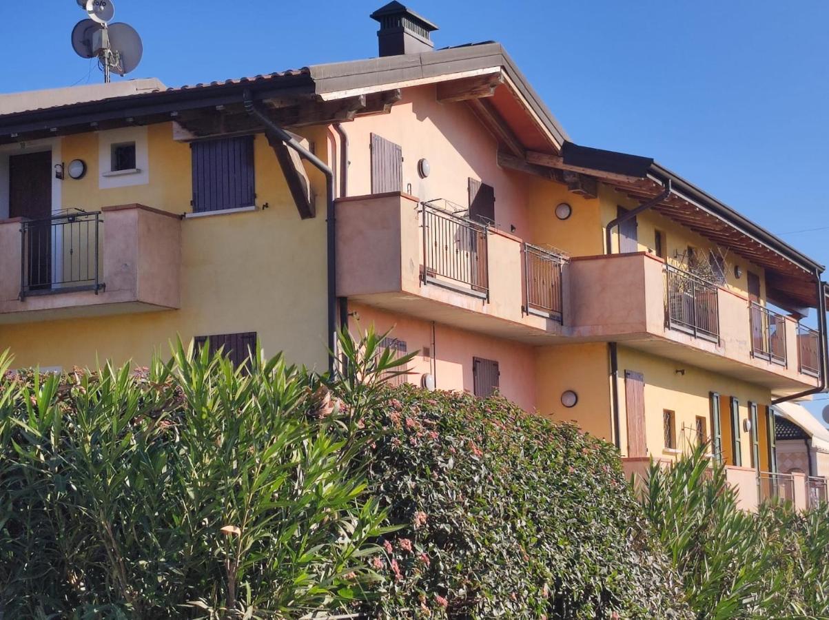 La Casa Di Mery デセンツァーノ・デル・ガルダ エクステリア 写真